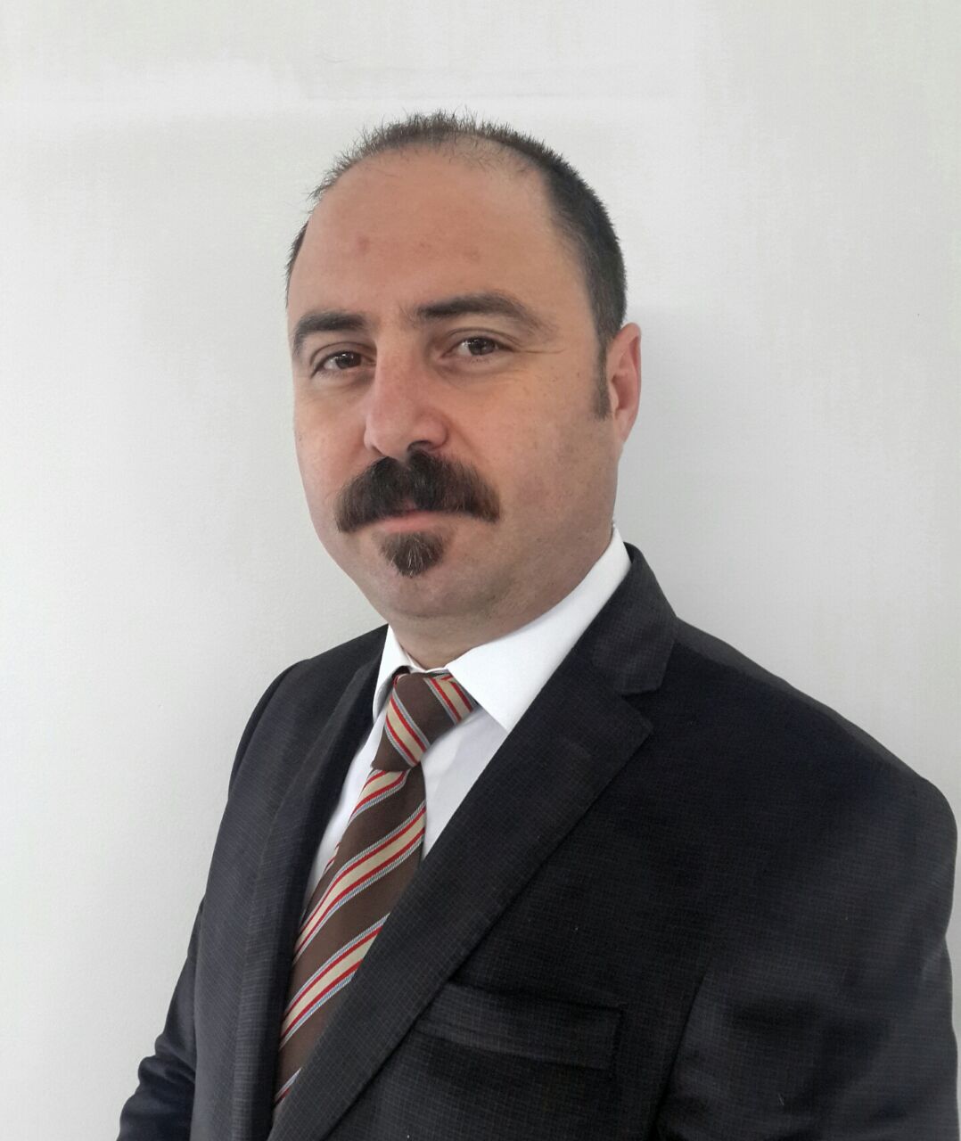 ÖZGÜR KAĞAN KAPIZ
