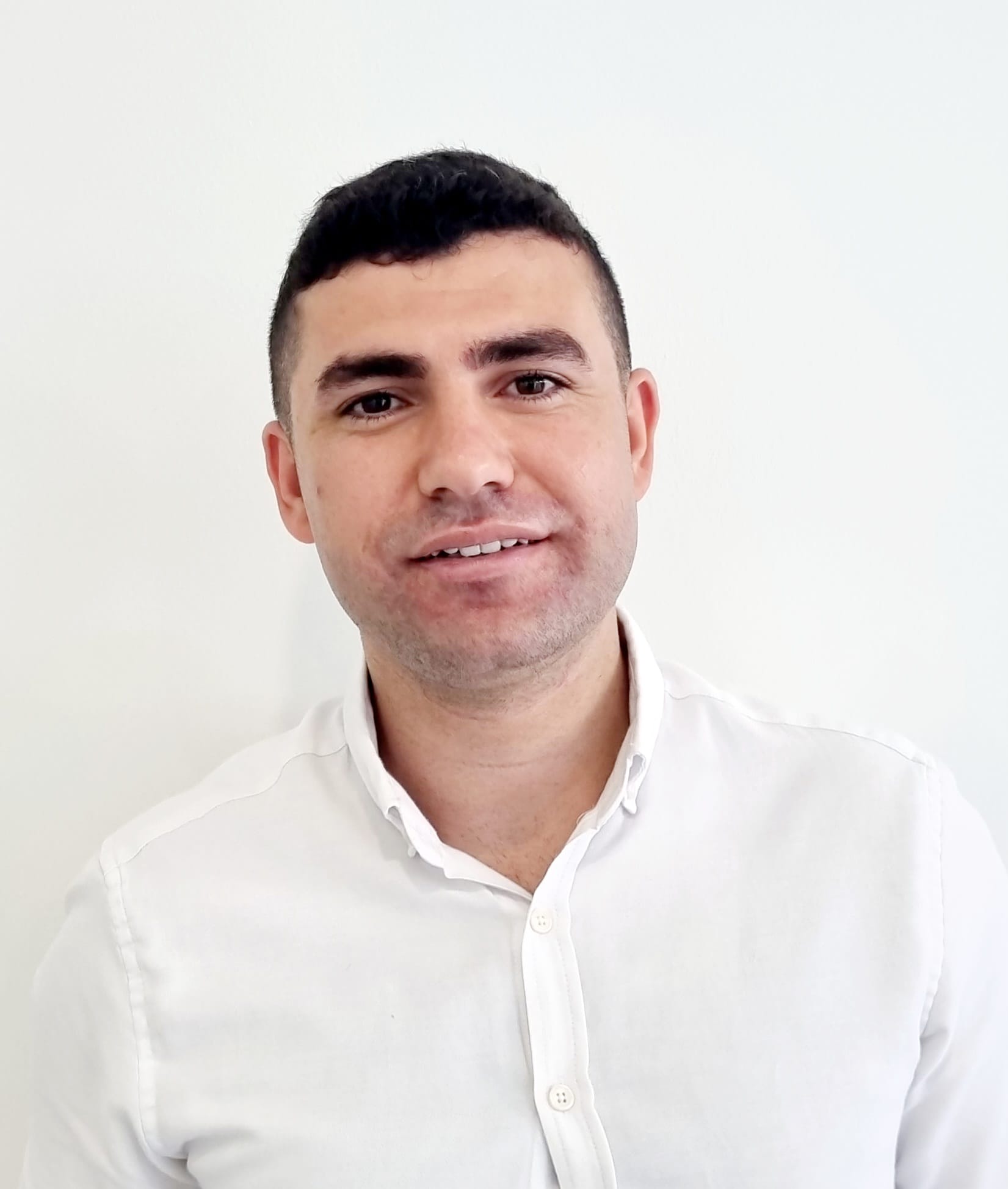 AZAT ÖZDEMİR